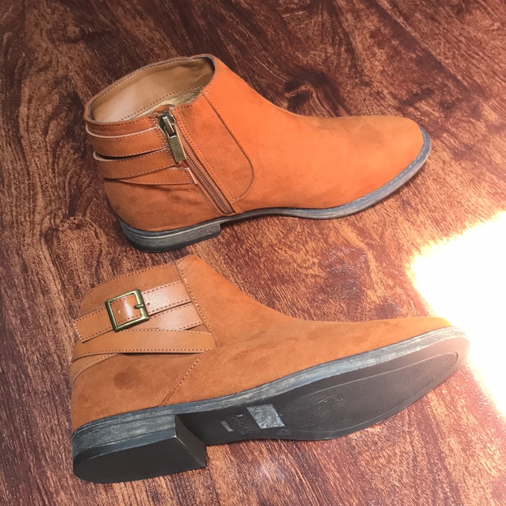 Brown Bamboo ankle booties 6.5